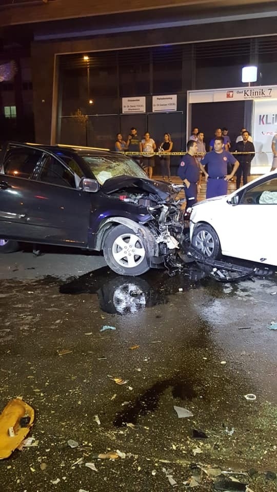 Antalya’da Feci Kaza: 2 Ölü, 6 Yaralı