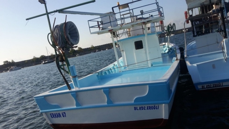 Balıkçılar Havanın Soğumasını Bekliyor