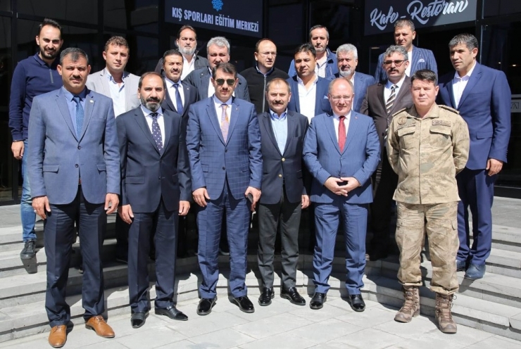 Otyakmaz: "Trabzonspor Maçından İyi Bir Sonuçla Ayrılacağımızı Düşünüyorum"