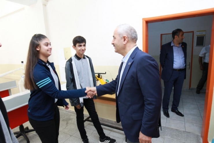 Kaymakam Güler Ve Başkan Büyükgöz Öğrencilerle Buluştu