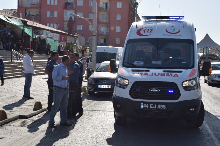 Malatya’da Bıçaklı Kavga: 3 Yaralı