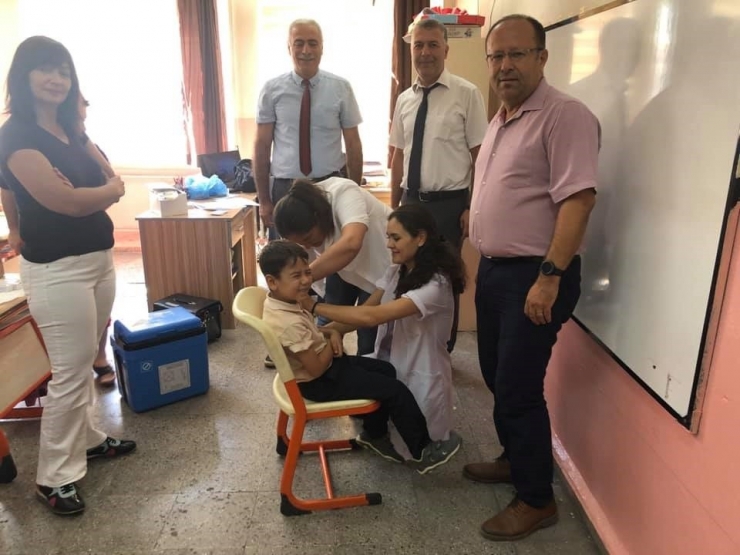 Milas’ta Okul Aşılamaları Başladı