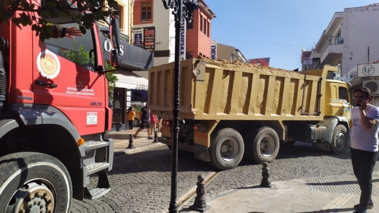 Milas’taki Yangın Korkuttu