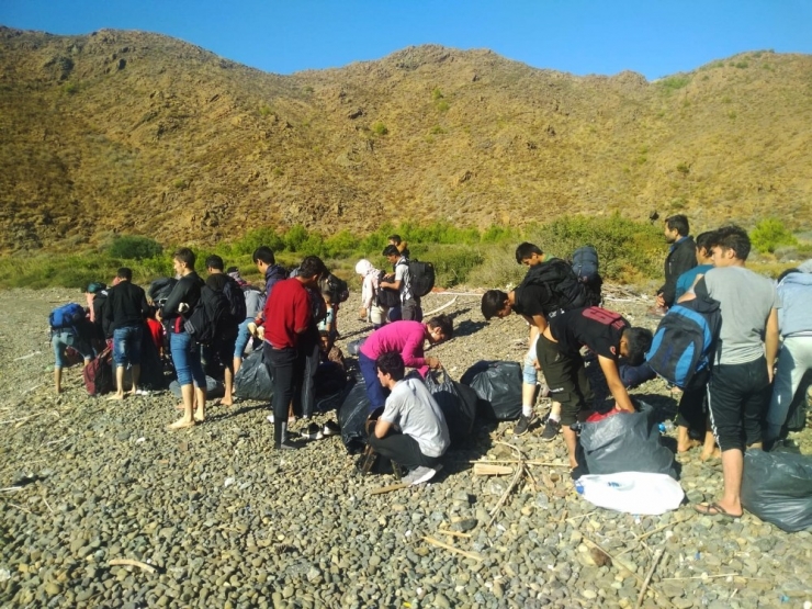 Koyda Tekne Beklerken Yakalandılar