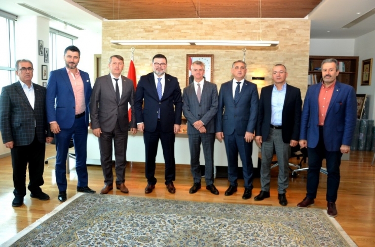 Büyükelçi Cooter’dan İş Birliği Ziyareti