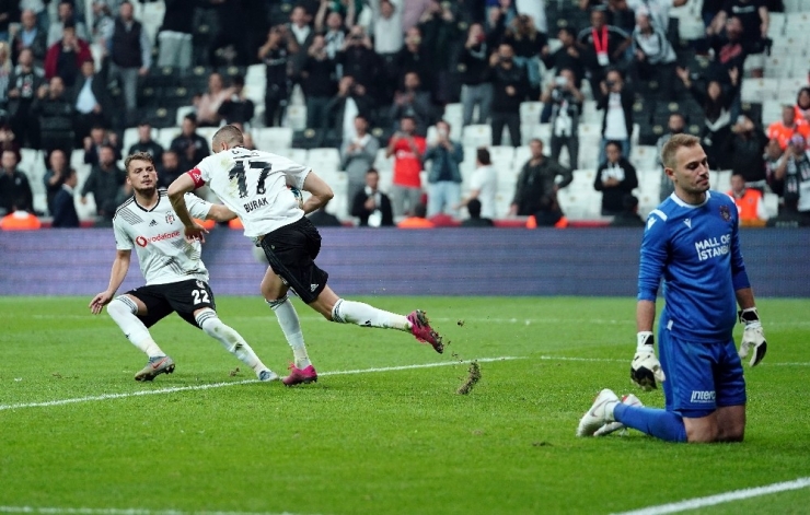 Burak Yılmaz Golle Döndü