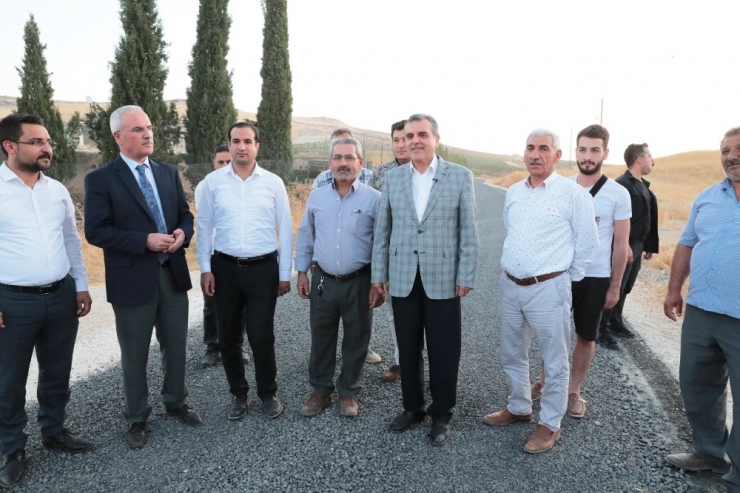 Şanlıurfa Kırsalında Yol Çalışmaları Devam Ediyor