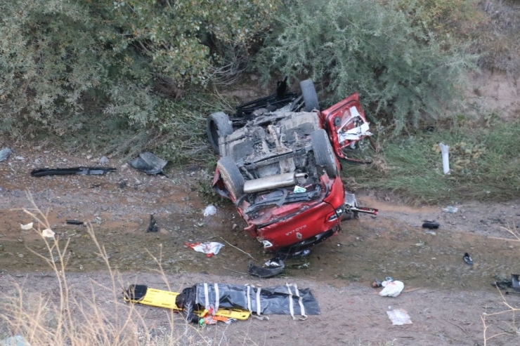 Sivas’ta Trafik Kazası; 2 Ölü 6 Ağır Yaralı