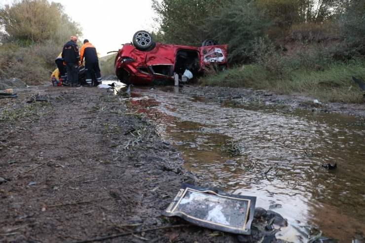 Sivas’ta Trafik Kazası: 2 Ölü, 6 Ağır Yaralı (2)