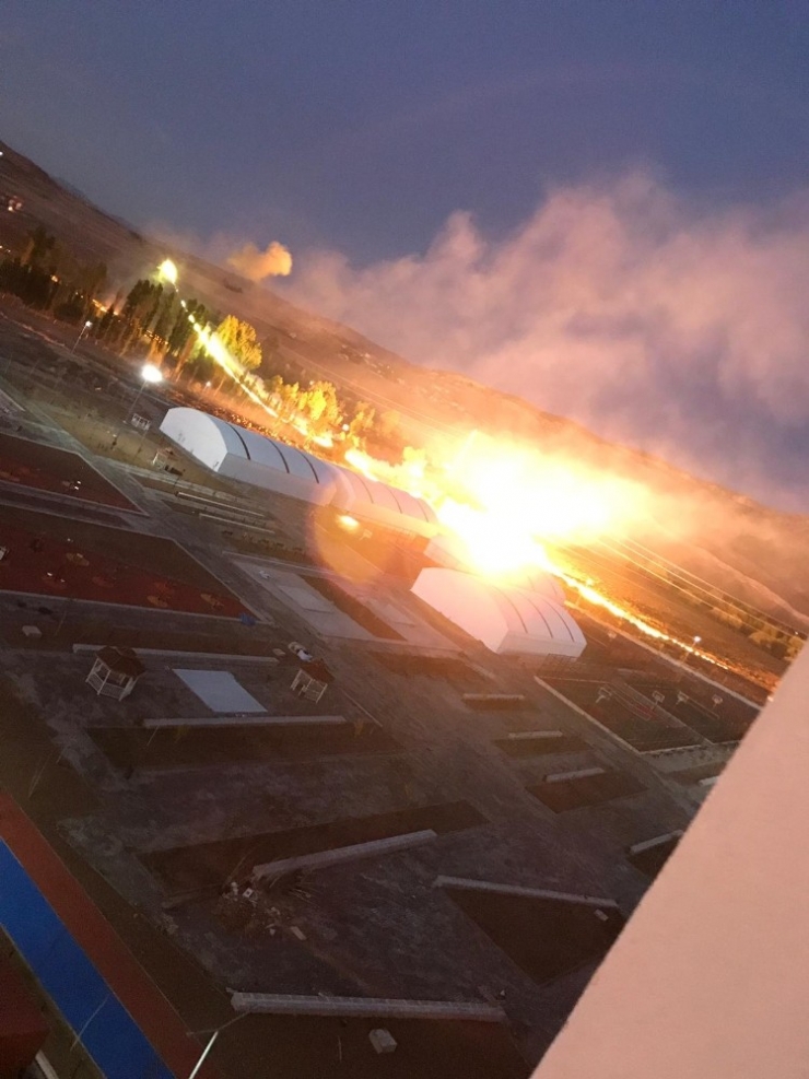 Sivas’ta Korkutan Yangın