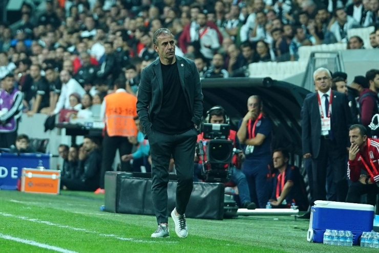 Süper Lig: Beşiktaş: 0 - Medipol Başakşehir: 0 (İlk Yarı)