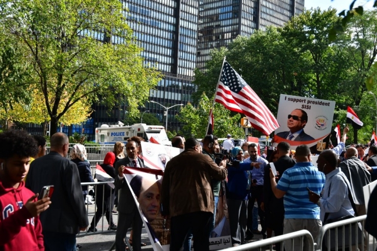 New York’ta, Sisi Karşıtı Gösterilerde Gergin Anlar Yaşandı