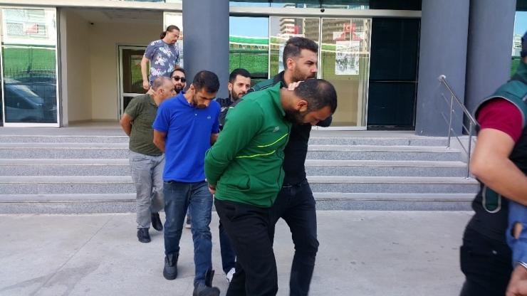 Arabanın Cam Suyu Haznesine Saklanan Uyuşturucu Galya’ya Takıldı