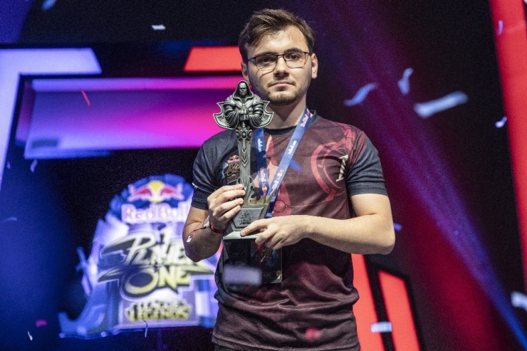 Red Bull Player One Şampiyonunu Buldu