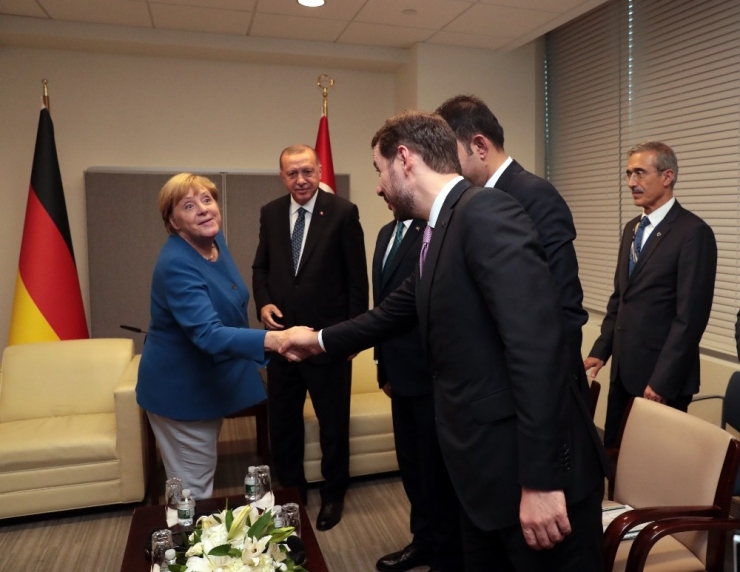 Cumhurbaşkanı Erdoğan Almanya Başbakanı Merkel İle Görüştü