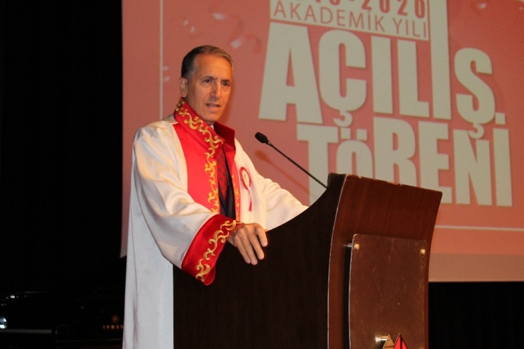 İstanbul Kültür Üniversitesi 22. Akademik Yıl Açılışını Gerçekleştirdi