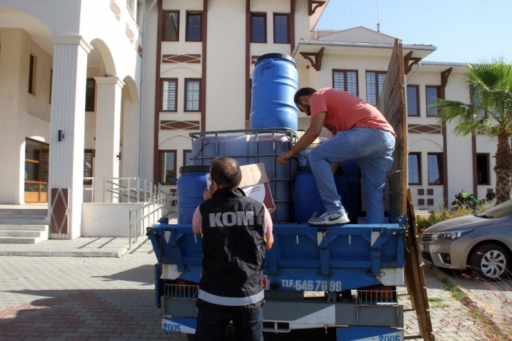 Fethiye’de 2 Bin 400 Litre Sahte Şarap Ele Geçirildi