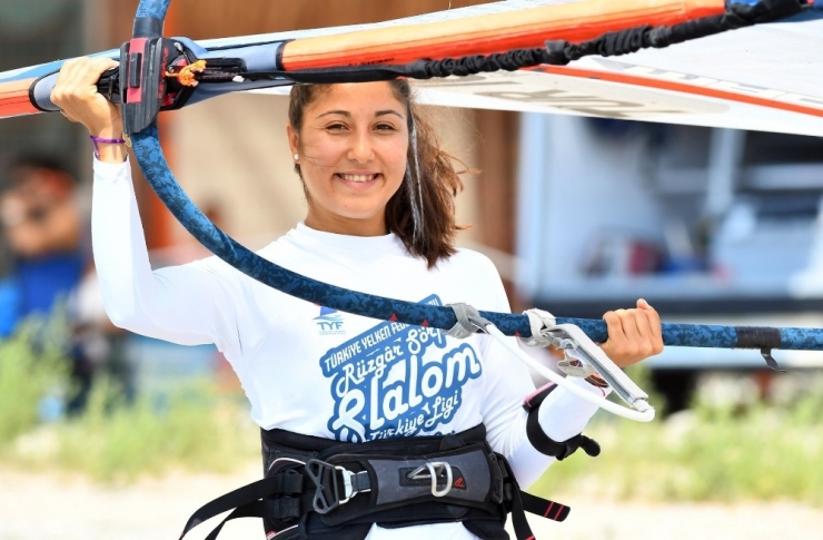 Kırık Burunla Şampiyon Oldu