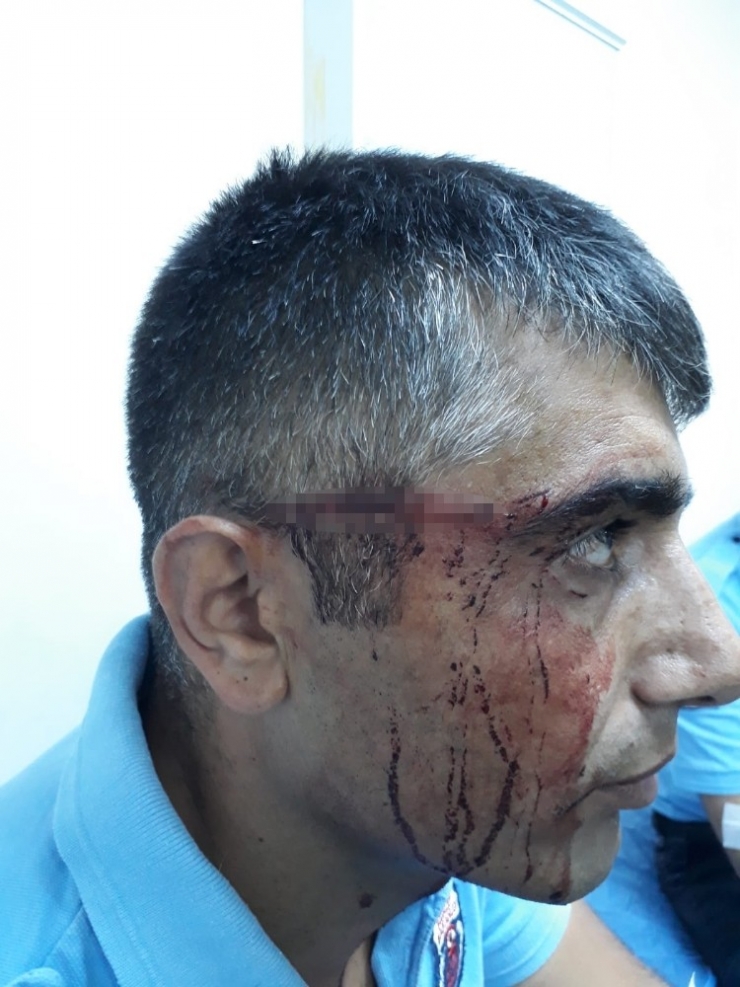 Osmaniye Cezaevinde Mahkum, Bardakla 3 Gardiyanı Yaraladı