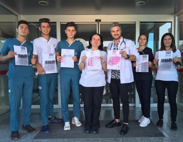 Tüfekçi: "Sepsis Sebebiyle Her 3-4 Saniyede Bir Kişi Hayatını Kaybediyor"