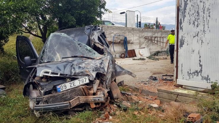 Yol Kenarında Oturanlar Ne Olduğunu Anlayamadı