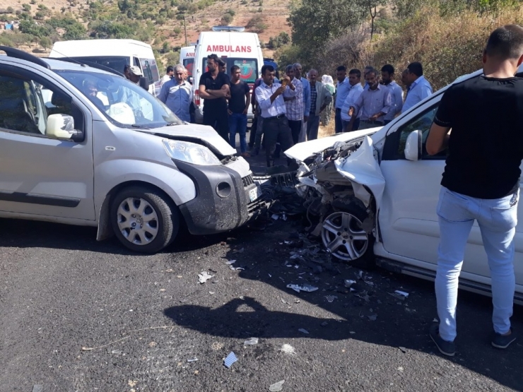 Batman’da Trafik Kazası: 4 Ağır Yaralı