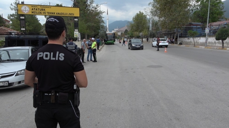 Denizli Polisinden Özel Araçlara Sigara Denetimi