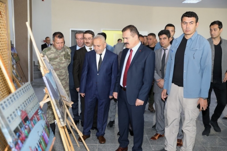 Hakkâri Üniversitesinde Akademik Yıl Açılışı