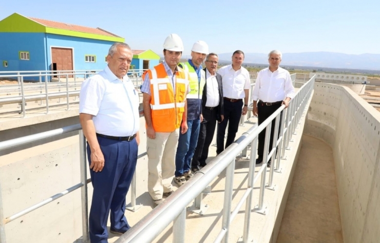 Başkan Savaş Hassa Arıtma Tesisini İnceledi