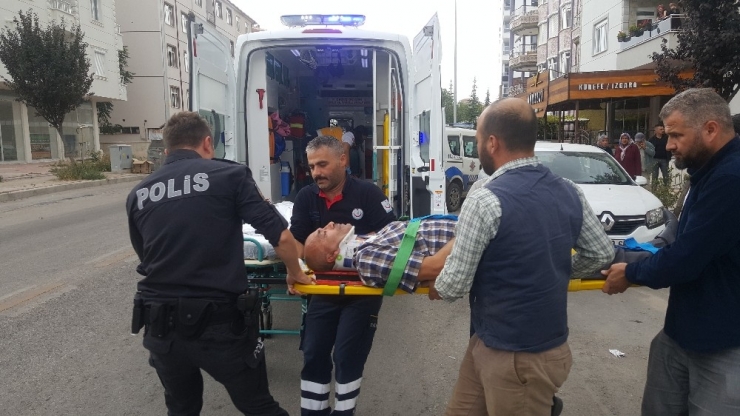 Ölen Annesinin Evine Kimlik Almak İçin Balkondan Girmek İsterken Düşüp Yaralandı