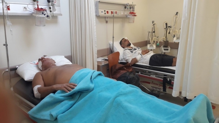 Müziği Kısmaları İçin Uyardılar, Tekme Tokat Dayak Yediler