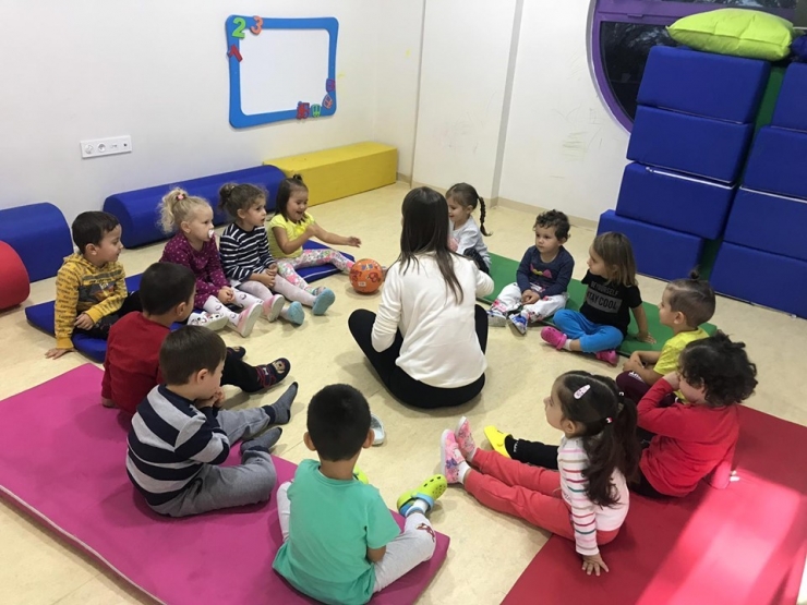 Miniklere İngilizce Ve Beden Eğitimi Dersleri Verilmeye Başlandı