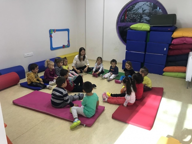Miniklere İngilizce Ve Beden Eğitimi Dersleri Verilmeye Başlandı