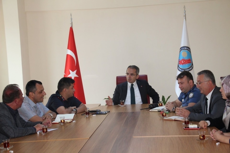 Kaymakam Pişkin Yurt İşletmecileriyle Bir Araya Geldi