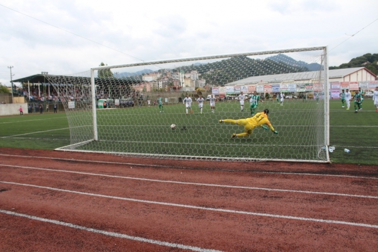 Ziraat Türkiye Kupası 3. Tur Maçı: Görelespor: 4 Giresunspor: 1