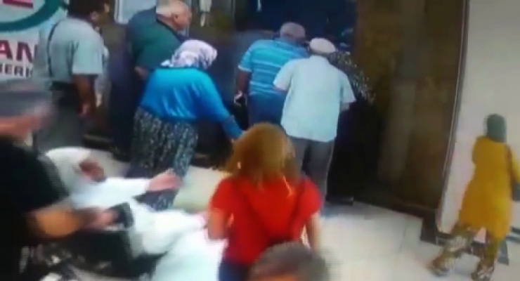 Hastane Asansöründe Yankesicilik