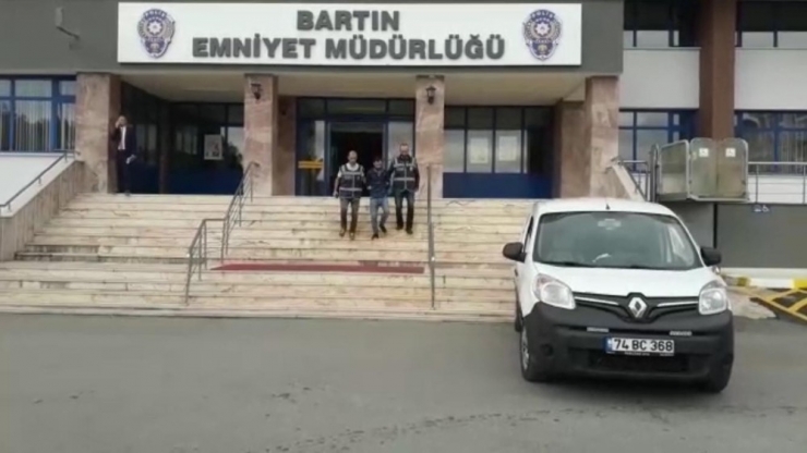 Fetö İle Korkuttukları Yaşlı Adamı Dolandırdılar