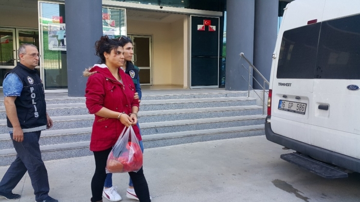 Bursa’da Uyuşturucu Baskını: 3 Gözaltı