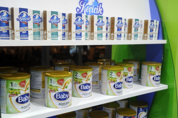 Kokusuz Siyah Sarımsak, Arı Zehri, Keçi Sütü Bazılı Bebek Maması Görücüye Çıktı