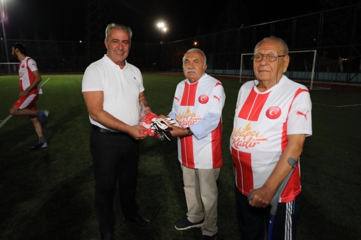 64 Yıl Sonra Yeşil Sahaya Döndüler