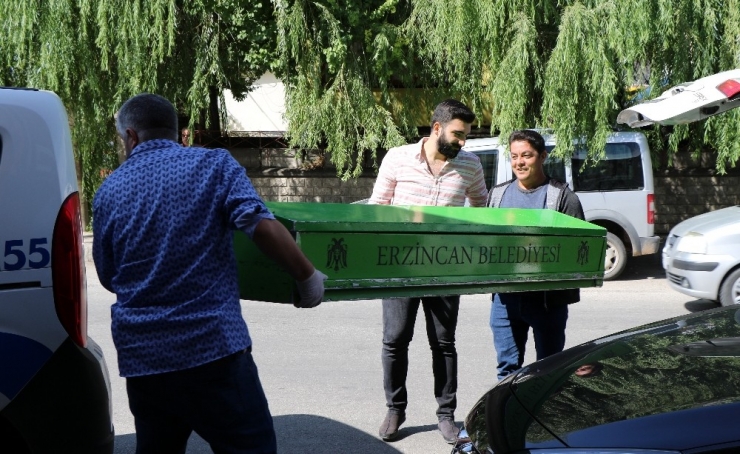 Otel Odasında Ölü Bulundu