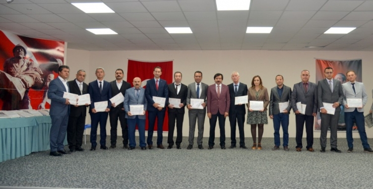 Eskişehir’de Okullara Beyaz Bayrak Ve Beslenme Dostu Okul Sertifikası