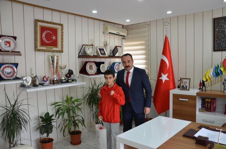 İl Müdürü Yıldız, Türkiye Şampiyonunu Ağırladı