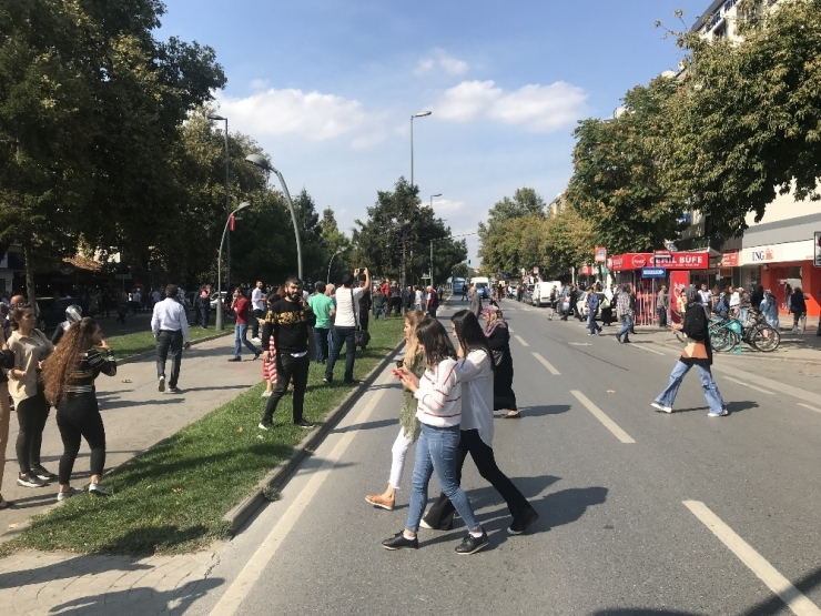 İstanbul’daki Deprem Sakarya’da Hissedildi