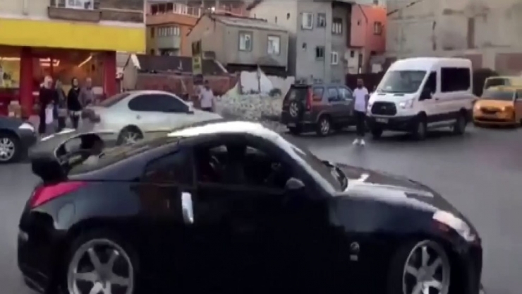 İstanbul’da Cadde Ve Sokaklarda “Drift” Terörü Kamerada