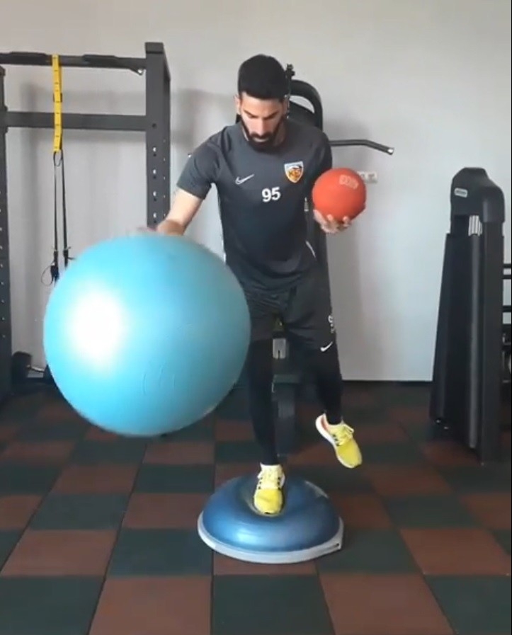 Şamil Çinaz Ve İsmail Çipe Güç Depoluyor