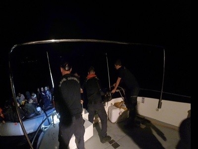 İzmir’de 237 Düzensiz Göçmen Yakalandı