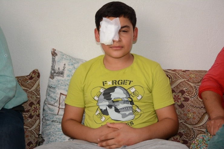 Sol Gözünü Kaybetti, Yardım Gelmezse Sağ Gözünü De Kaybedecek