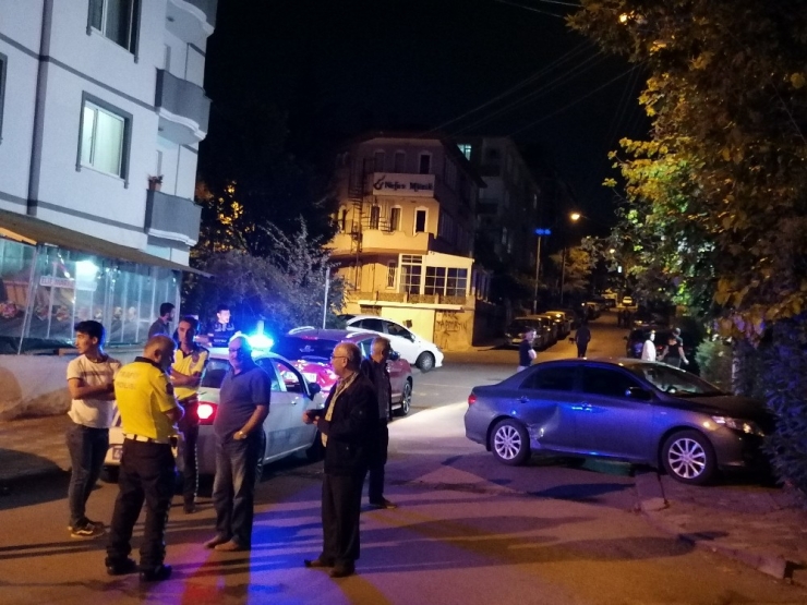 Gebze’de İki Otomobil Çarpıştı: 1 Yaralı