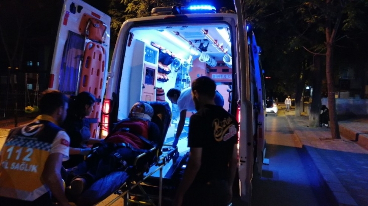 Gebze’de İki Otomobil Çarpıştı: 1 Yaralı